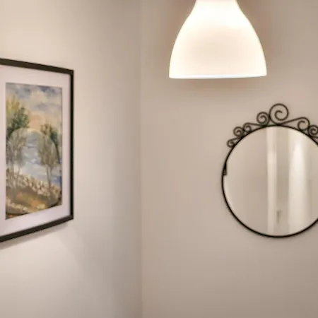 Violet Apartment