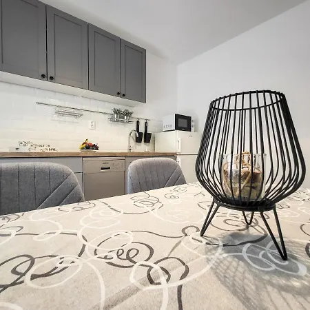 Violet Apartment