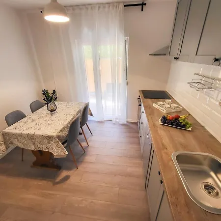 Apartment Violet *